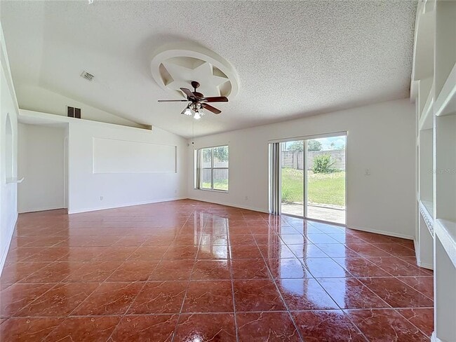 Building Photo - 13208 Pinyon Dr