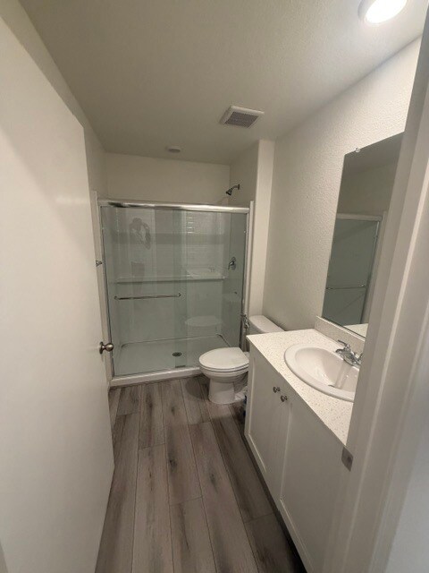 Building Photo - 2448 Riparia St