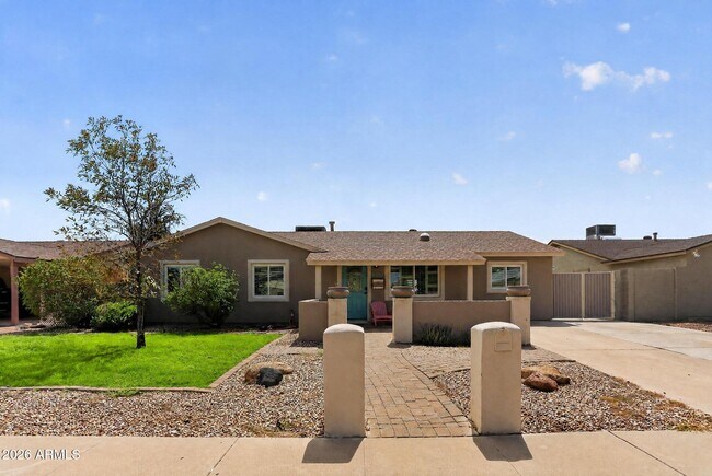 Building Photo - 3629 E Winchcomb Dr