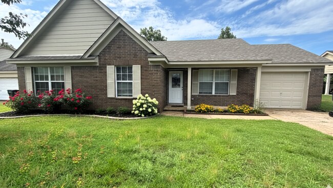Primary Photo - 175 Pine Ridge Ln