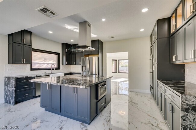 Building Photo - 7040 Obannon Drive