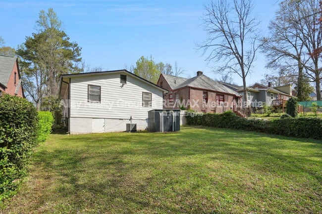 Building Photo - 1770 Rogers Ave SW