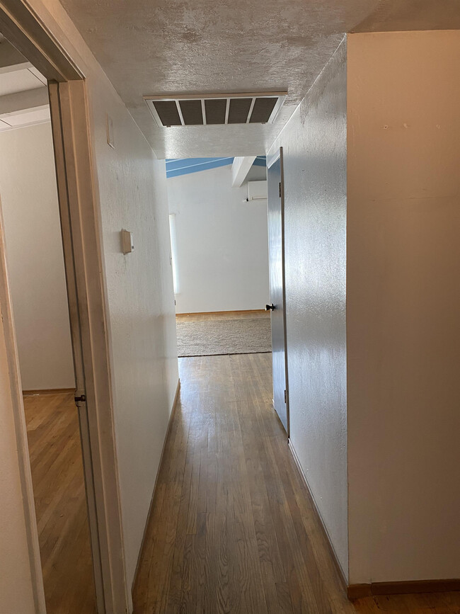 Building Photo - 111 W 23rd St