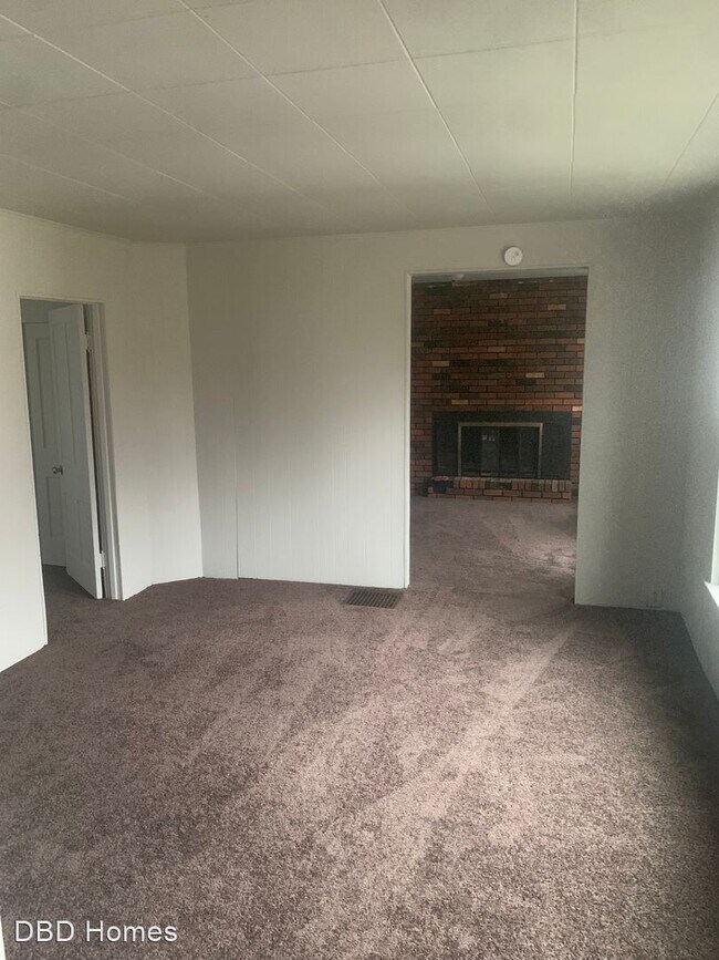 Building Photo - 3 br, 1 bath House - 1342 Guthrie St.