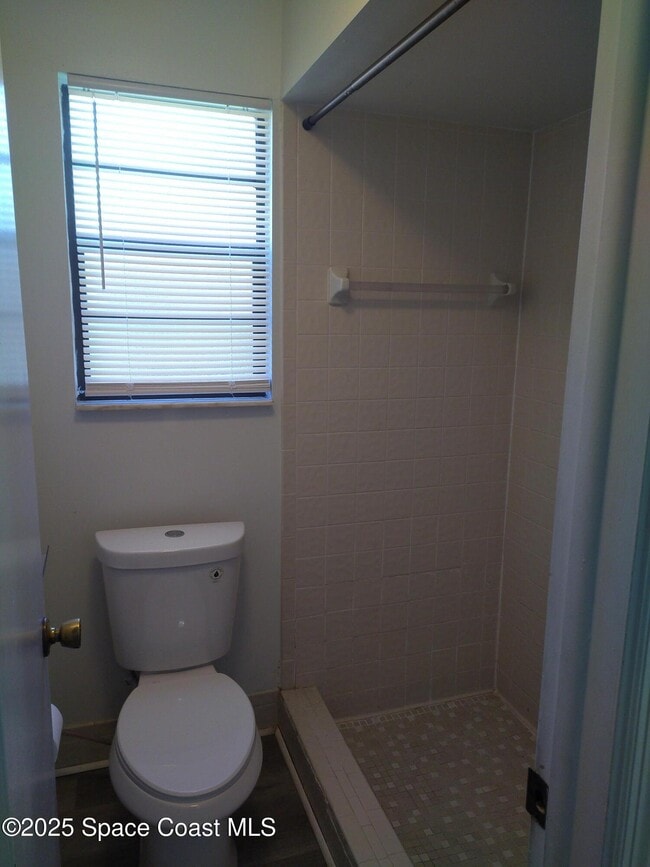 Building Photo - 765 John Carroll Ln