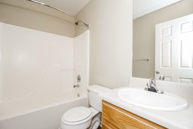 Building Photo - 154 Chief Ct