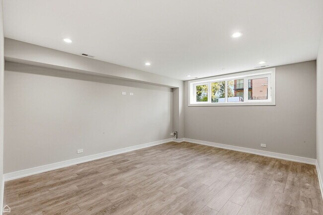 Building Photo - 2718 Budd St