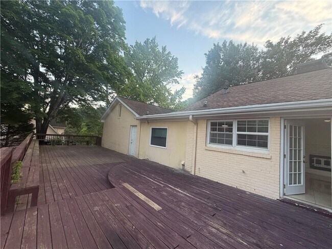 Building Photo - 981 Woodward Park Dr