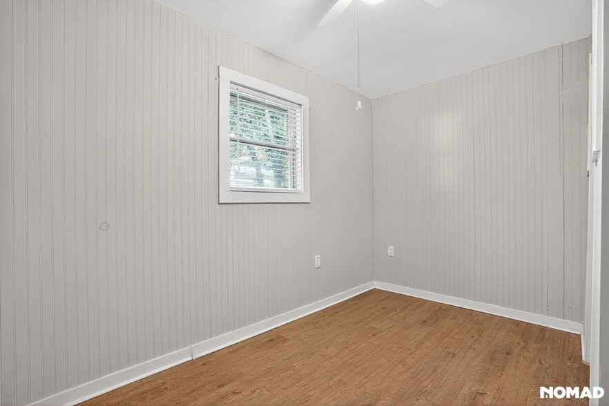 Building Photo - 210 Mize St