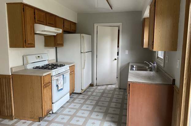 Building Photo - 115 Meadowbrook Ln