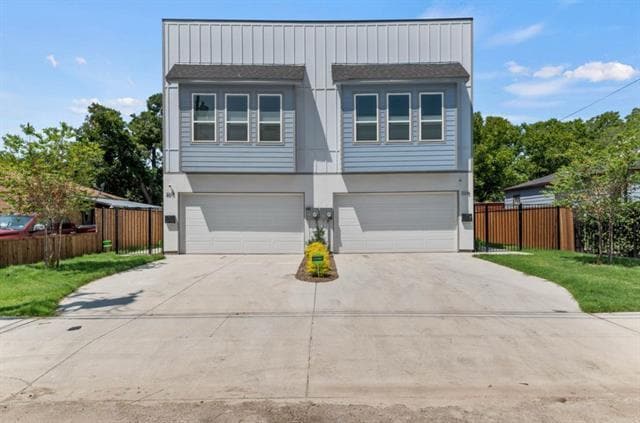 Building Photo - 2213 Sheridan St