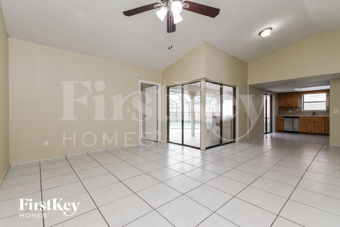 Building Photo - 3121 Carthage Ct