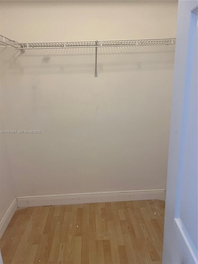 Building Photo - 5357 SW 125th Ave