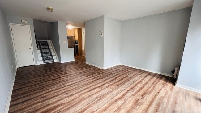 Building Photo - 10211 Ridgeline Dr