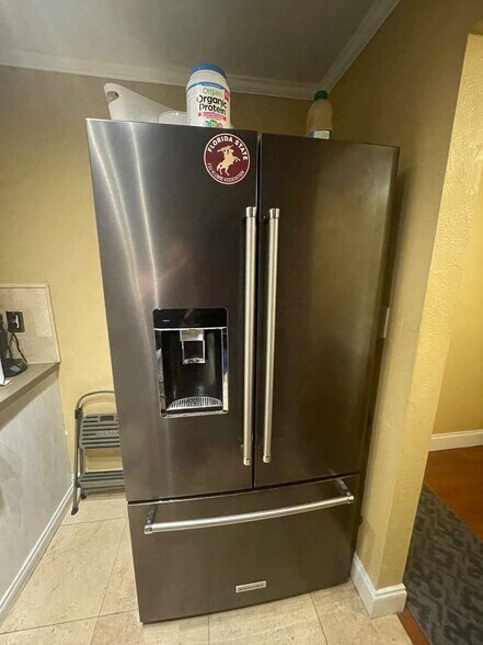 Building Photo - 405 Dunwoody St