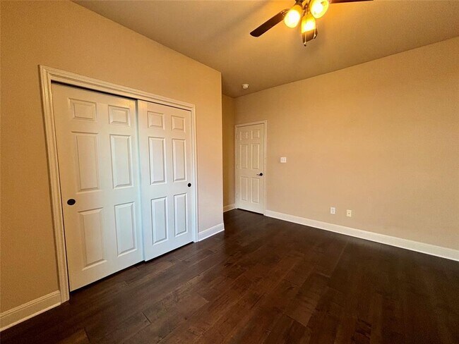 Building Photo - 15313 Bandon Dr