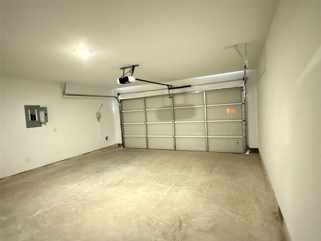 Building Photo - 29030 Grazing Plns Ln