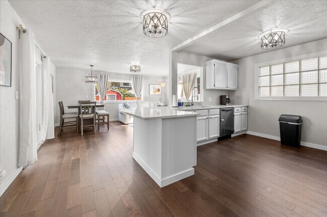 Building Photo - 2600 N 29th St