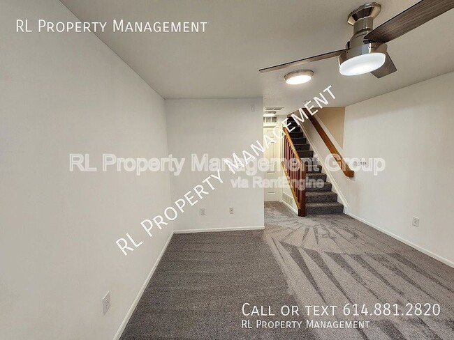 Building Photo - 216 Oxford Oak Dr