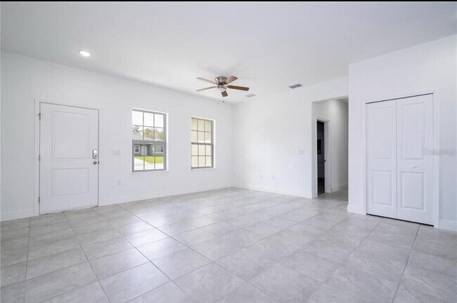 Building Photo - 2901 W Redgate Dr