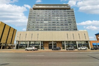Building Photo - 7234 W North Ave