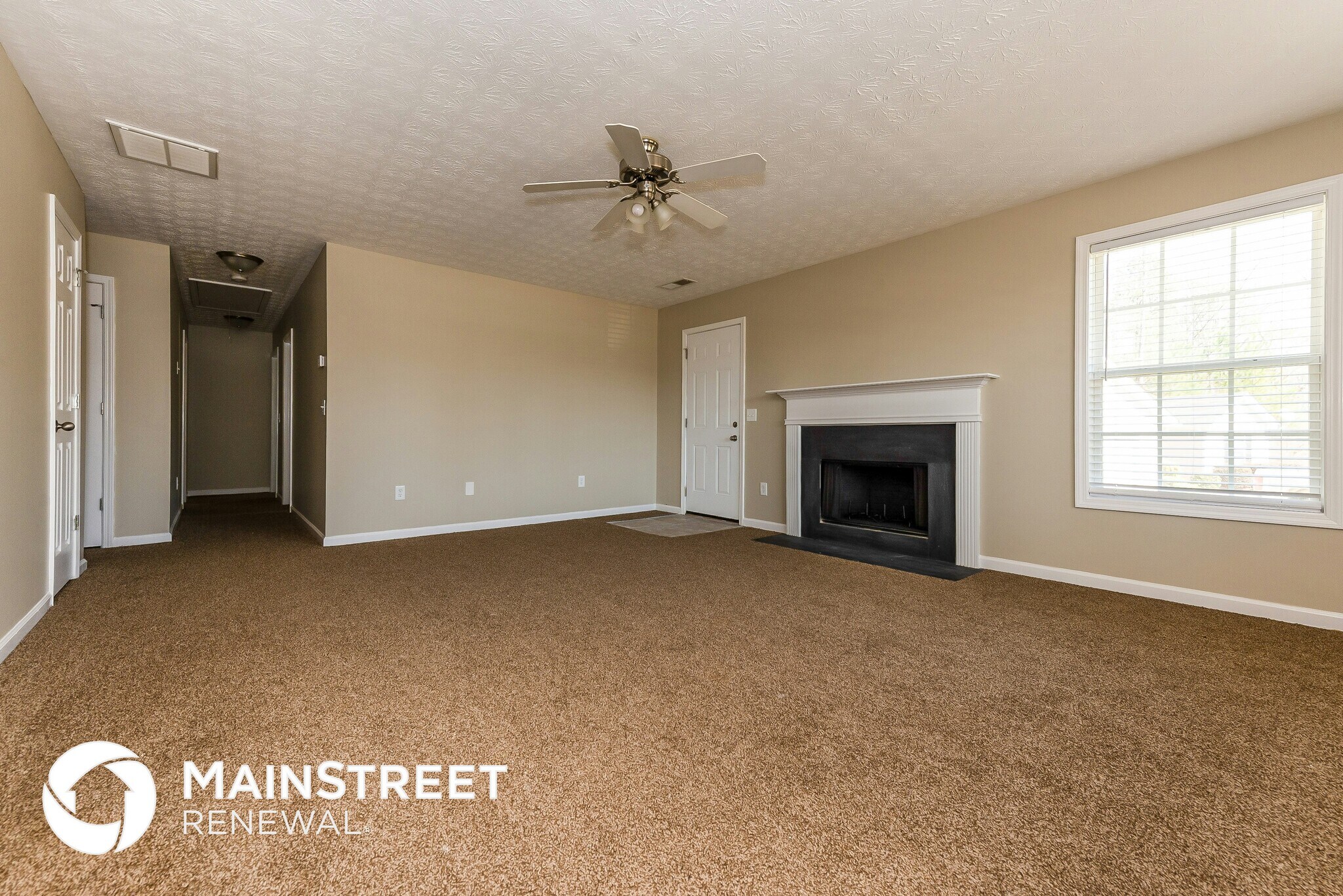 Building Photo - 55 Amber Way