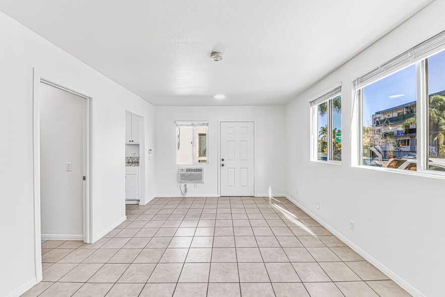 Building Photo - 67 Alamitos Ave