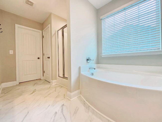 Building Photo - Immaculate Home At Village Rockfish