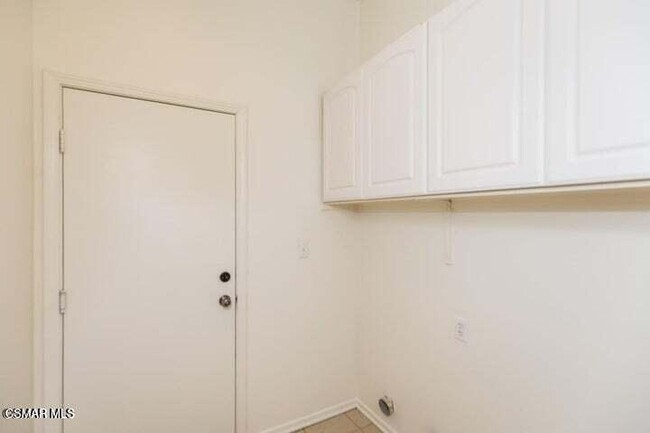 Building Photo - 1546 Windmill Way