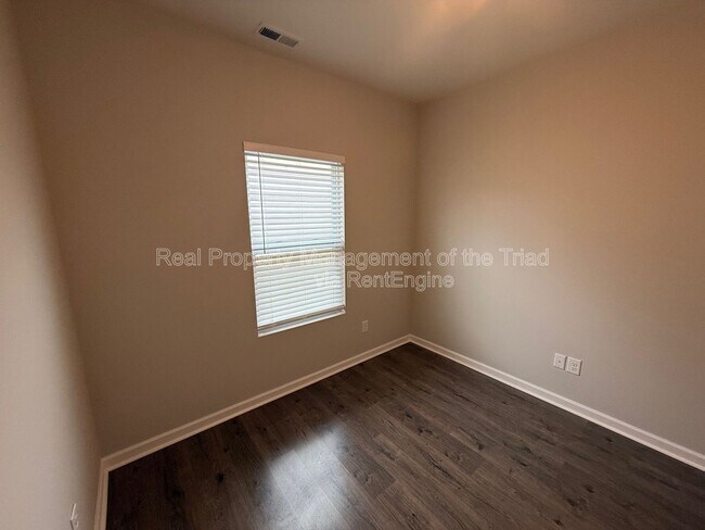 Building Photo - 5836 Springer Dr