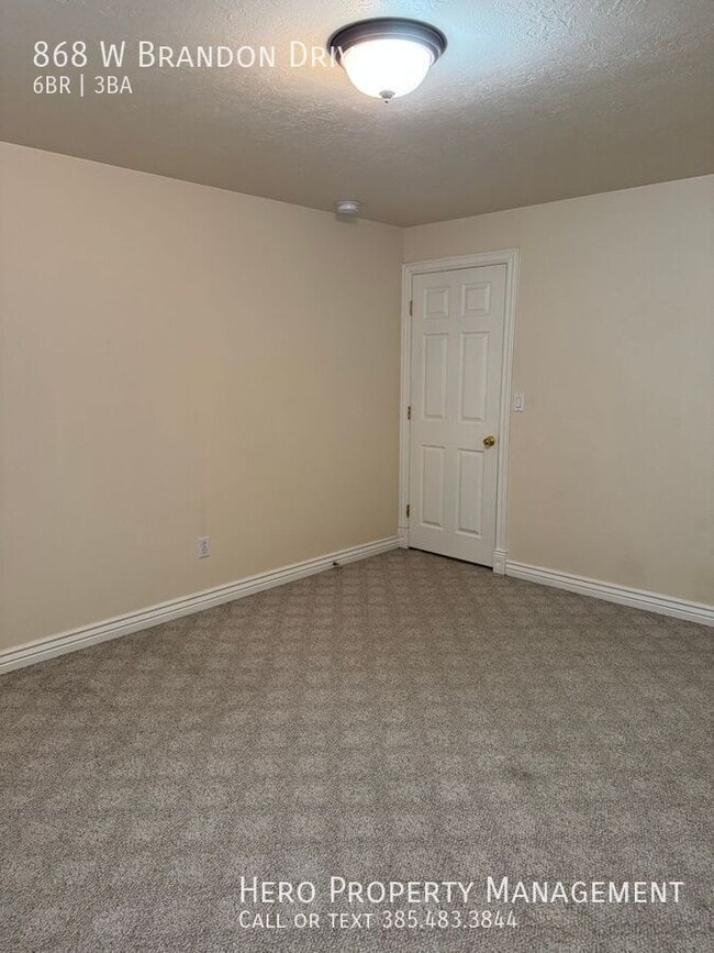Building Photo - 868 Brandon Dr