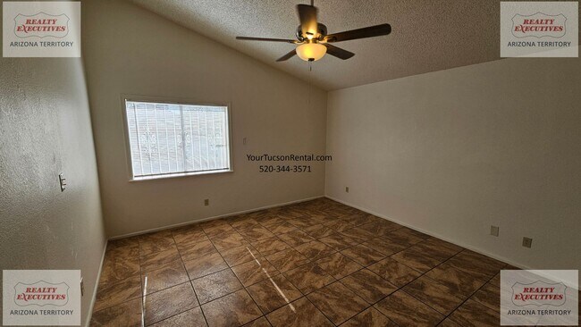 Building Photo - 1st Ave & Irvington Rd area 3 bedroom with AC