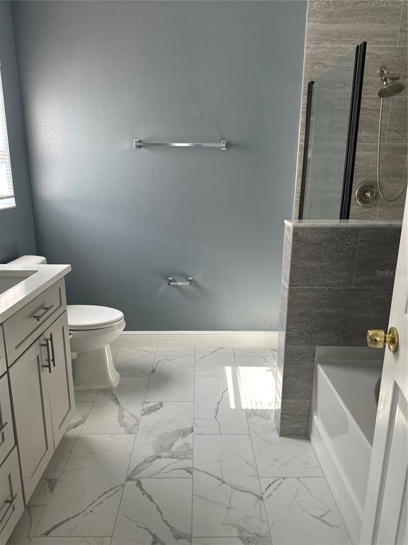 Building Photo - 545 1st Cape Coral Dr