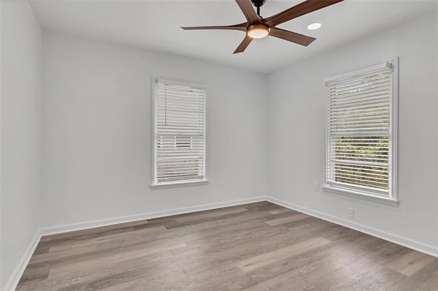 Building Photo - 704 Vine St