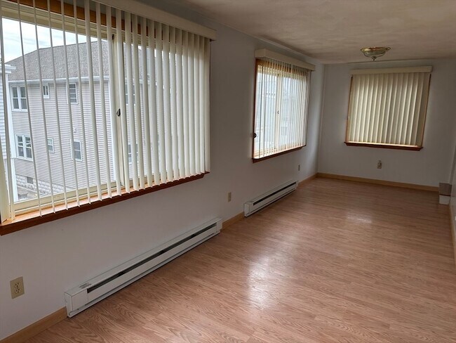 Building Photo - 56 1st St