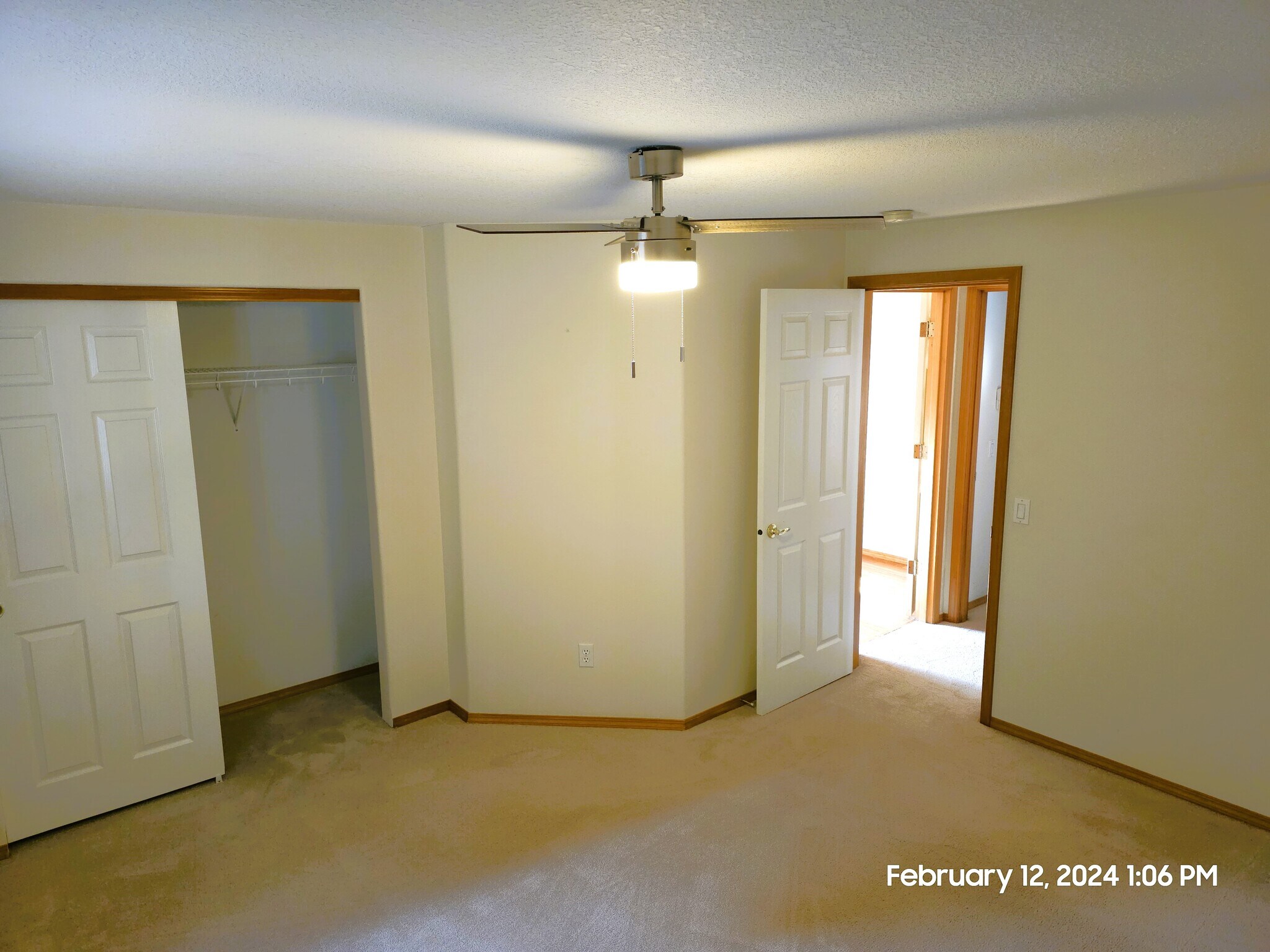 Building Photo - 21138 SW Houston Dr