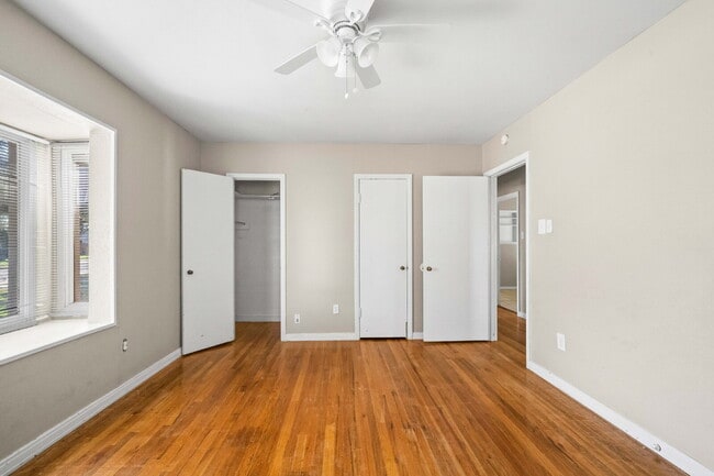 Building Photo - Vintage Home w/ Large Backyard, Minutes from TTU & Medical