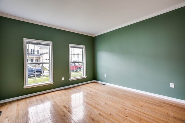 Building Photo - 43 Carlsbad Dr