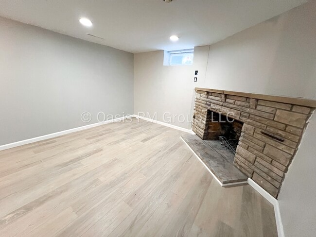 Building Photo - 4215 Avery Rd