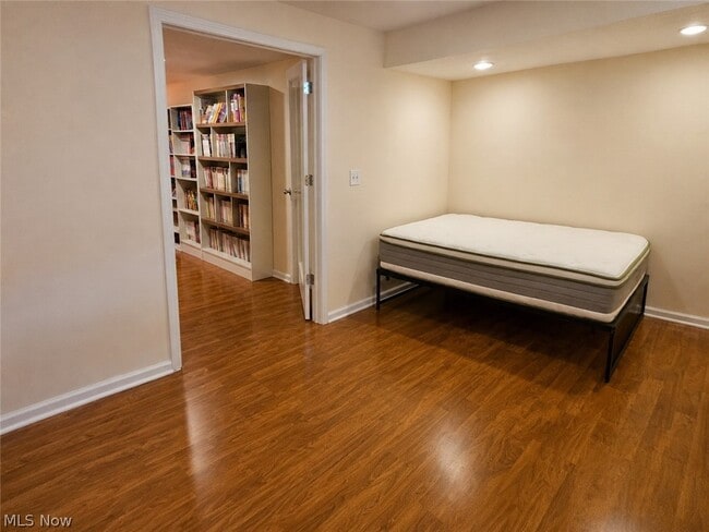 Building Photo - 39710 Alsace Ct