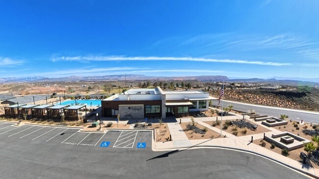 Building Photo - 1544 N Daylight St