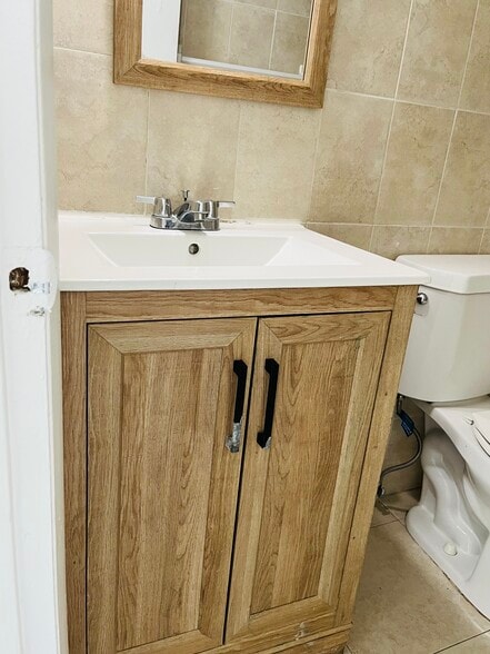 Building Photo - 492 NW 165th Street Rd