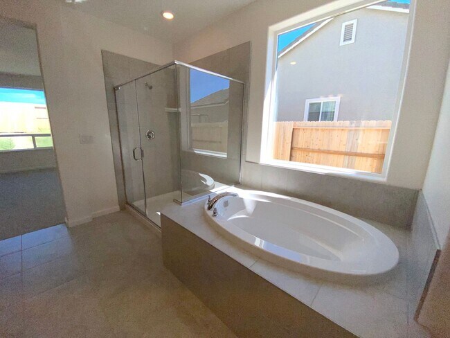 Building Photo - Built 2024 Spanish Springs Reno 5 Bedroom ...