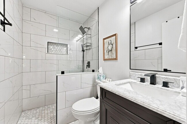 Building Photo - 4225 Twin Rivers Dr