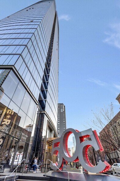 Building Photo - 515 Church St