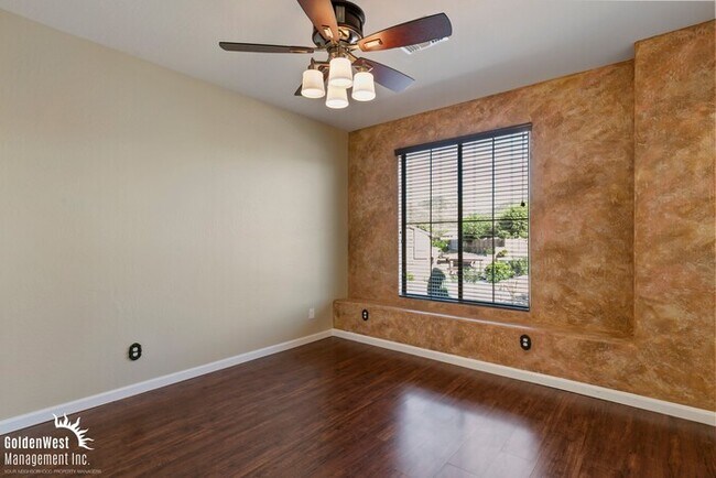 Building Photo - Beautiful 4Bdm 2.5Ba Tuscan-Inspired Home Located in the Norterra Area of Phoenix!