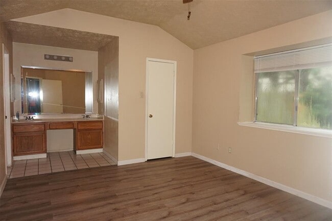 Building Photo - 6023 Woodmancote Dr