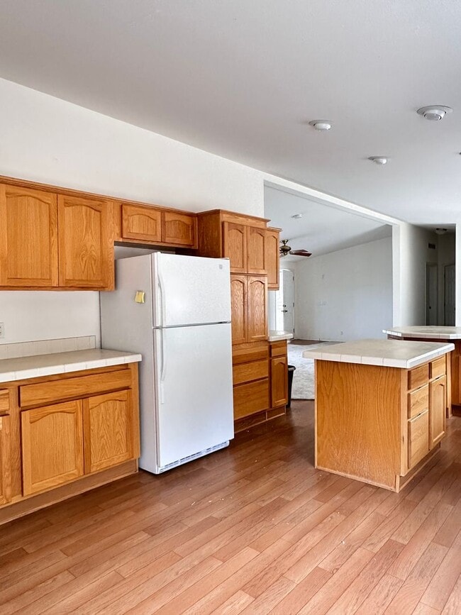 Building Photo - 3 Bedrooms | 2 Bath Home in The Dalles, OR