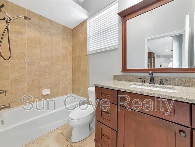 Building Photo - 6407 213th St E