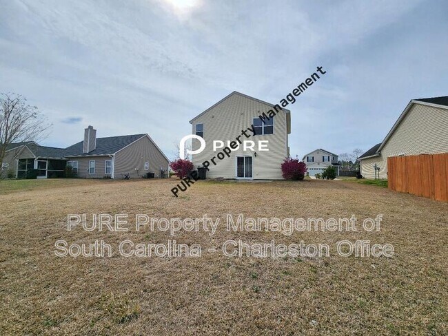 Building Photo - 437 Watershed Dr